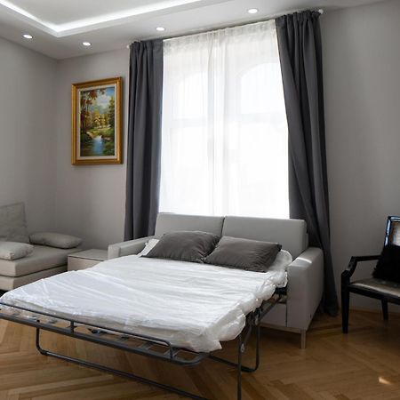 Charming 2-Room Apartment With Balcony, 15 Min To Center Вена Экстерьер фото