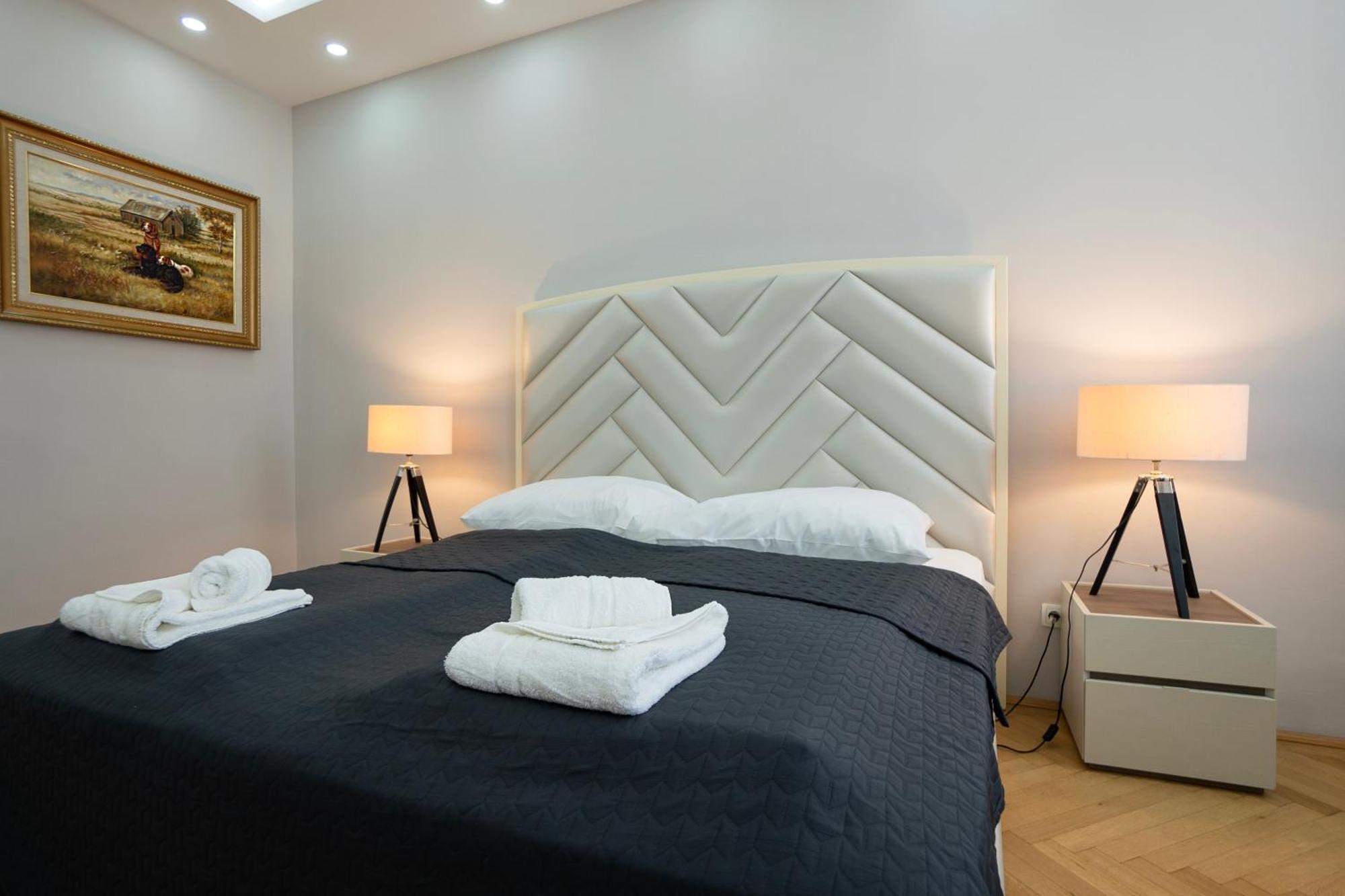 Charming 2-Room Apartment With Balcony, 15 Min To Center Вена Экстерьер фото