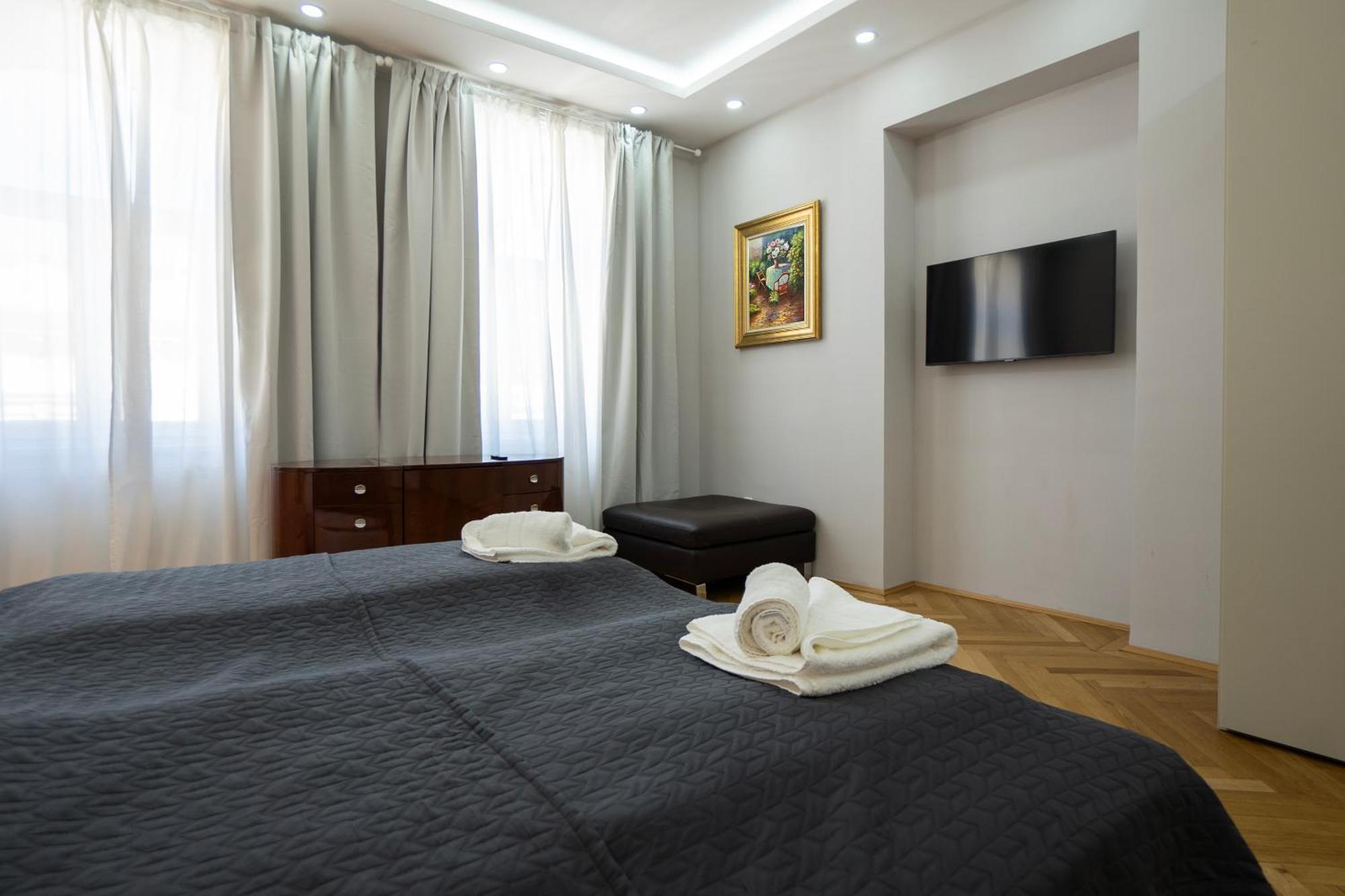 Charming 2-Room Apartment With Balcony, 15 Min To Center Вена Экстерьер фото
